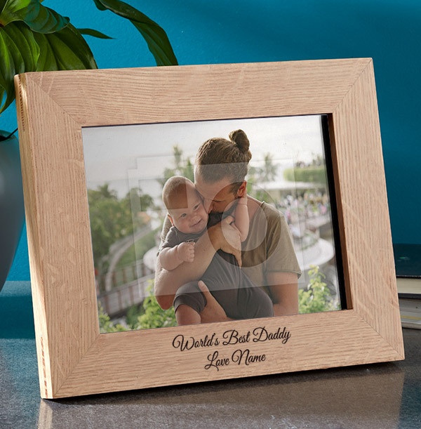 World's Best Daddy Personalised Wooden Photo Frame - Landscape